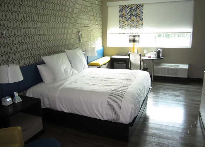 Glo Best Western Savannah-Gateway I-95