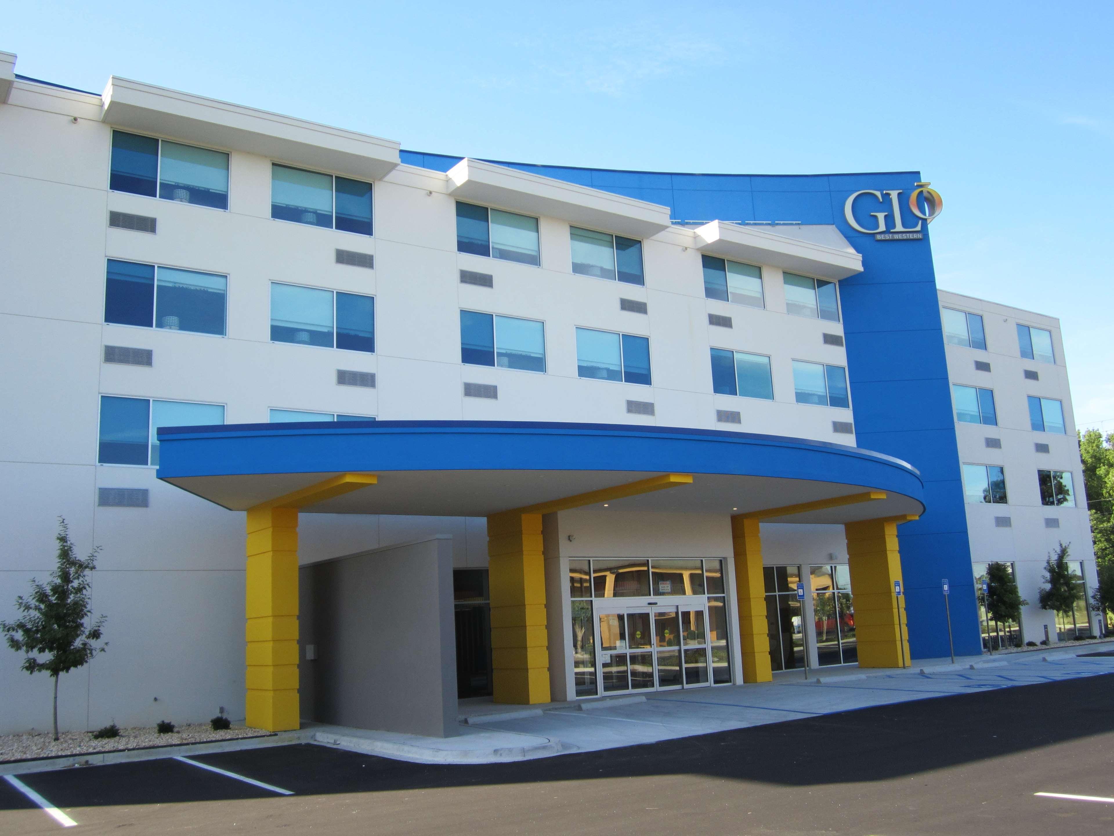 Hotel Glō Western Savannah-gateway I-95 3*