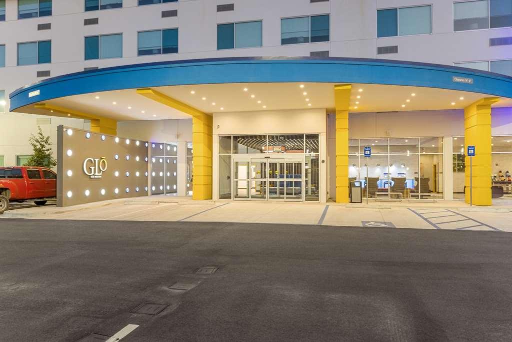 Hotel Glō Western Savannah-gateway I-95